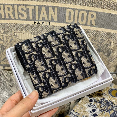 Ladies coin purse