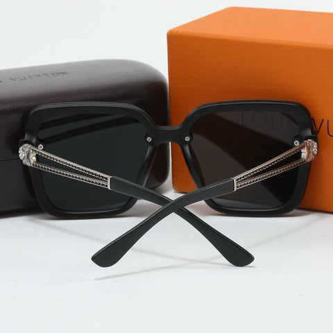4 colors of new popular sunglasses
