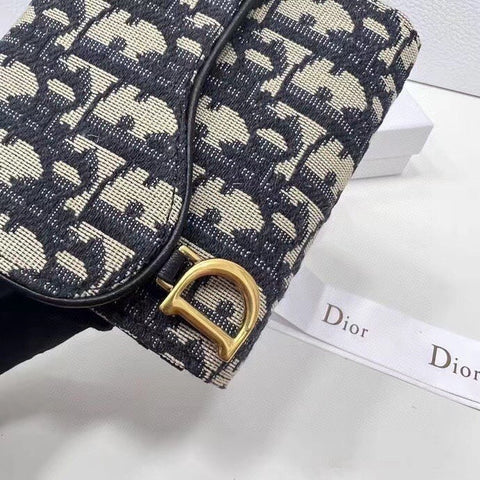 Oblique Saddle Wallet